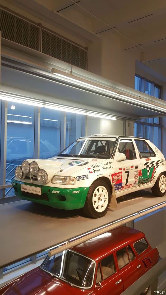 姆拉达.博莱斯拉夫 斯柯达博物馆 ----- 图片轰炸机来了