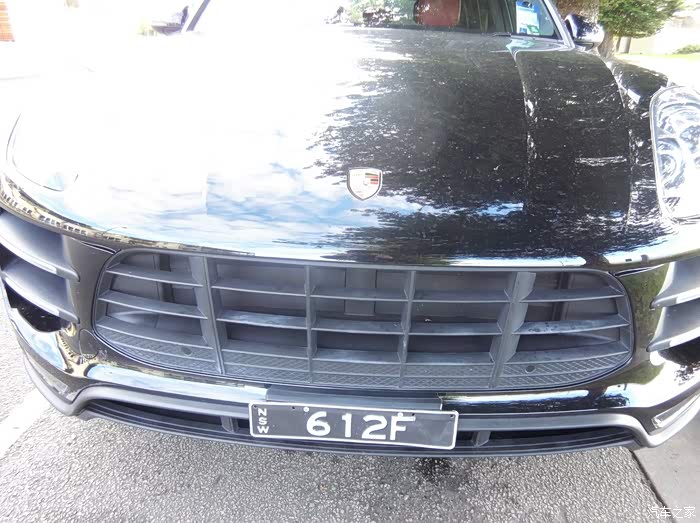 这个车咱们论坛哥们应该都知道车牌酷吧