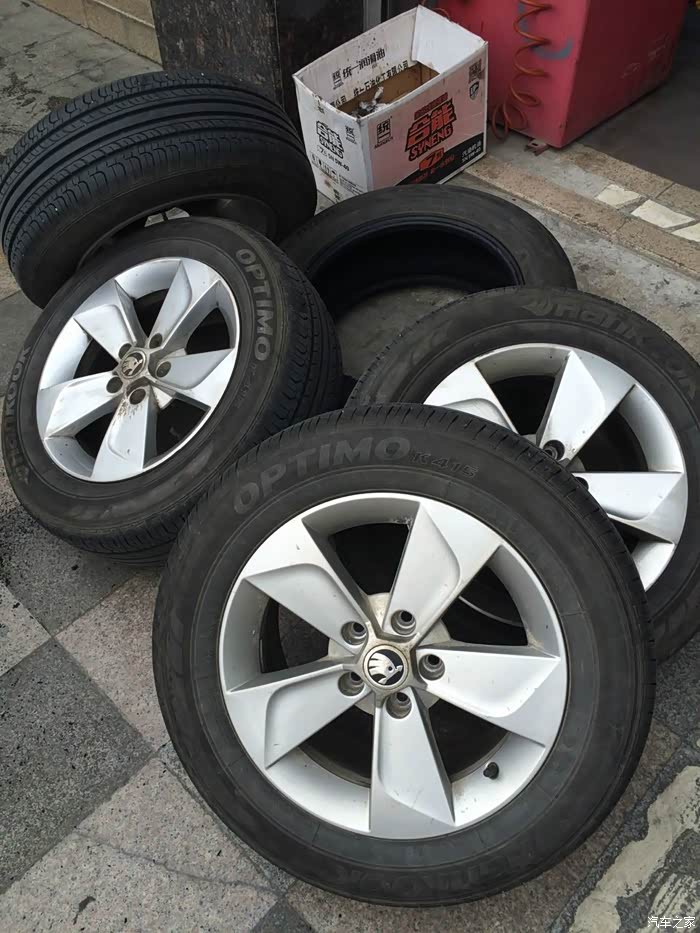 野帝yeti原厂16寸轮胎轮毂4套,215/60/r16