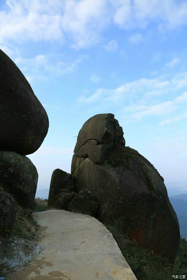 广西陆风独立团航拍博白云飞嶂越野见证汉唐风水宝地