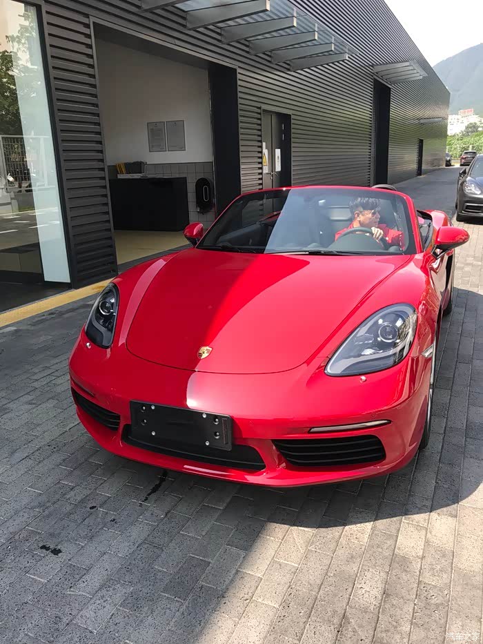 【图】胭脂红醉人的红_保时捷718论坛_汽车之家论坛