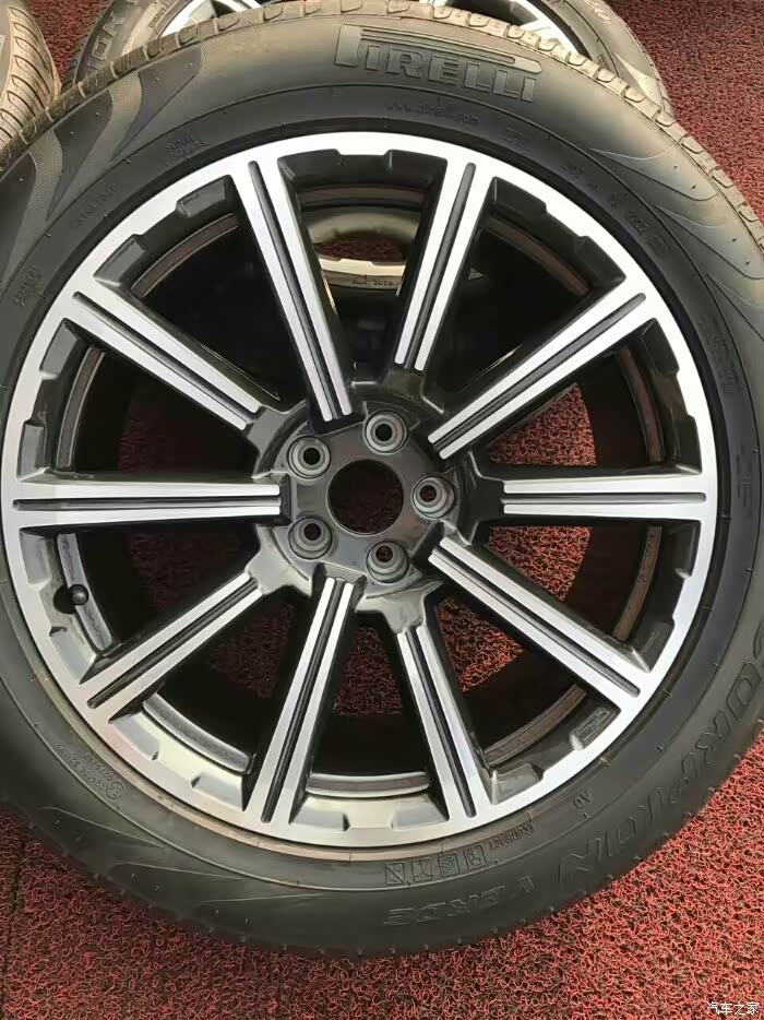 45 s-line 标配的十幅轮毂是哪一款 求图