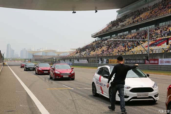 老司机飙车福特福克斯ctcc上赛场试驾福利满满