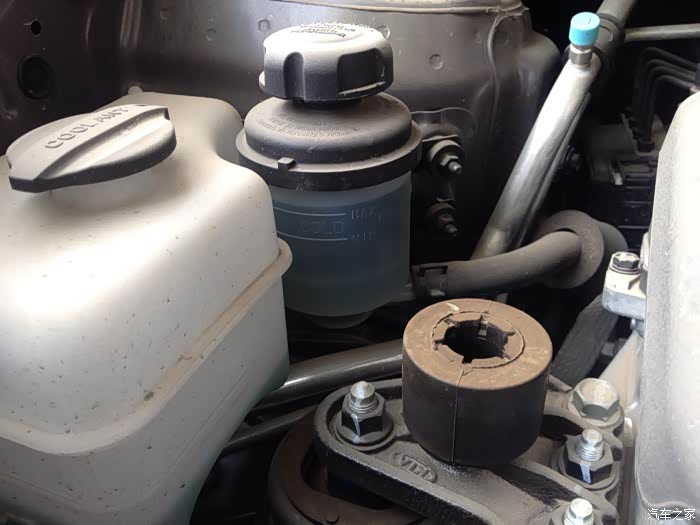 我这个助力泵油是不是太多了