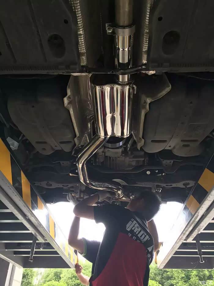 奥迪s3升级ipe排气带阀门