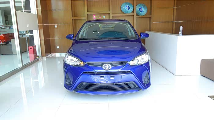 蓝色致享就静静停这儿