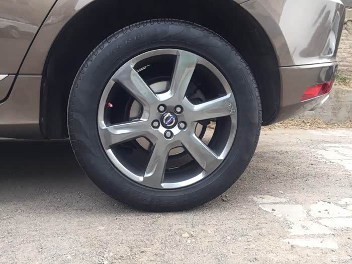 【图】我把xc60的轮胎换了,爽啊_沃尔沃xc60论坛_汽车之家论坛