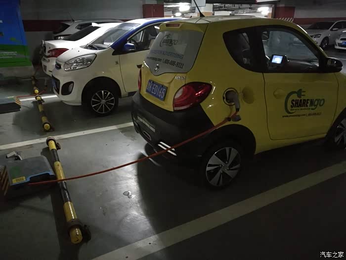 知豆小灵狗去哪租车