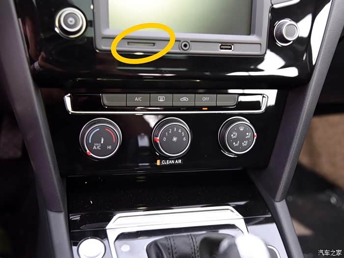 【图】迈腾这个孔插sd卡能放歌不_迈腾论坛_汽车之家论坛