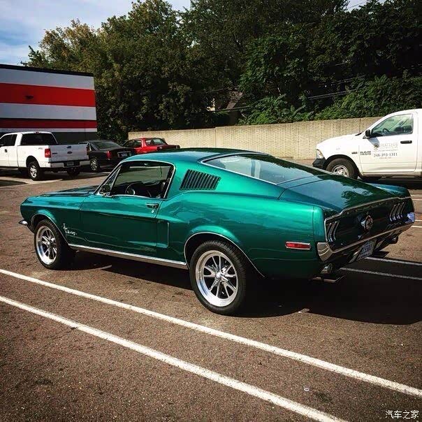 经典老车1968年福特野马