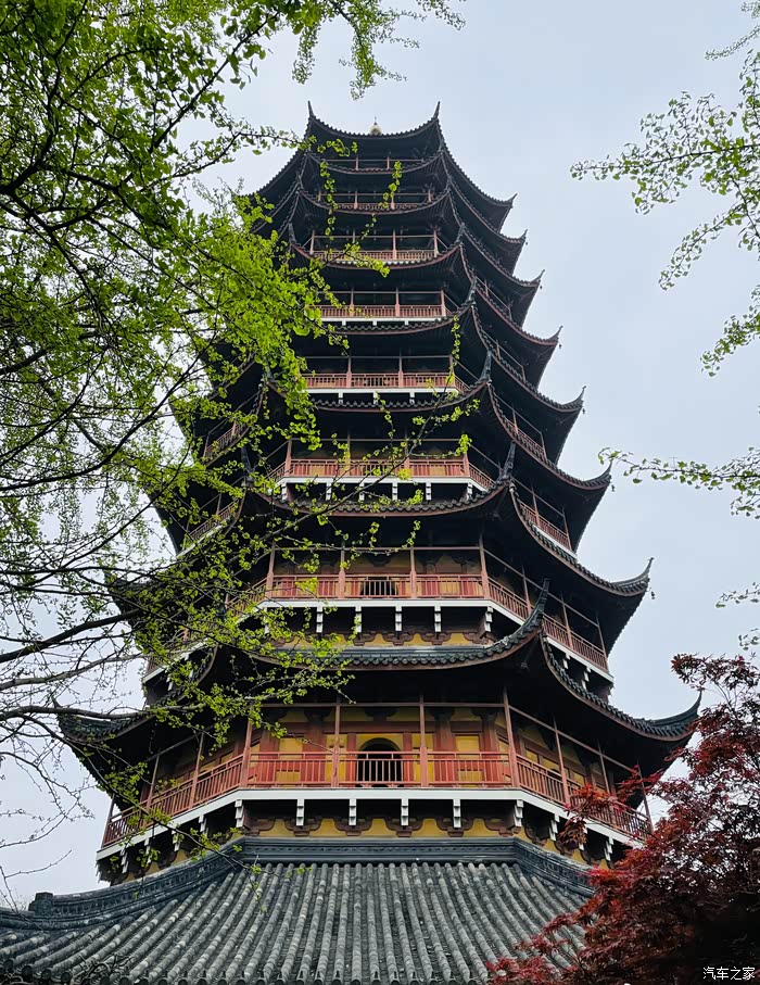 点亮你心中的光打卡报恩寺塔