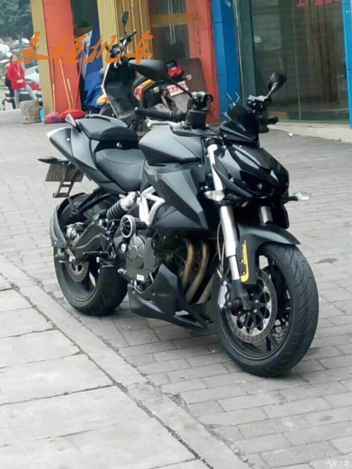 有没有黄龙600改z1000车头的车主