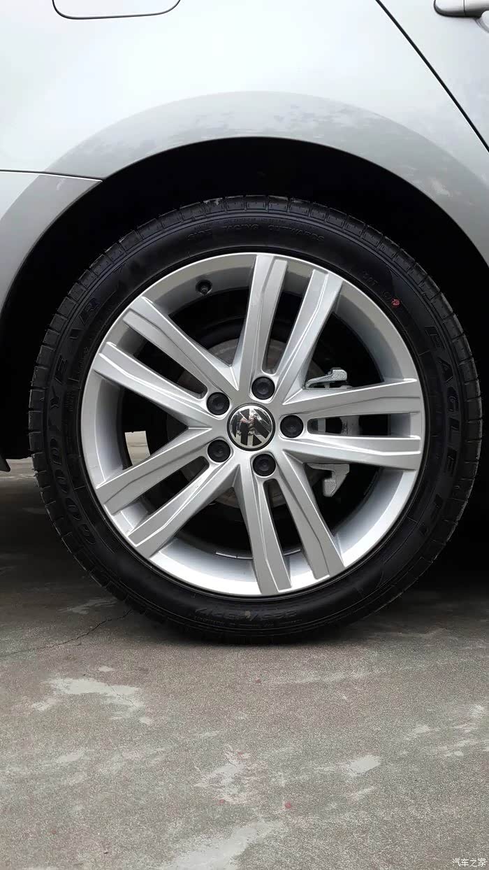 18豪华速腾轮毂