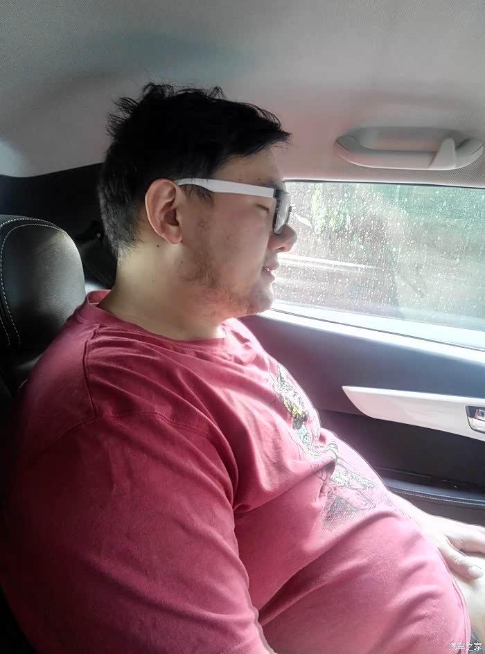 主楼  某些黑子笑话关注s2的朋友,如果你个子矮你可以买s2中国男性平