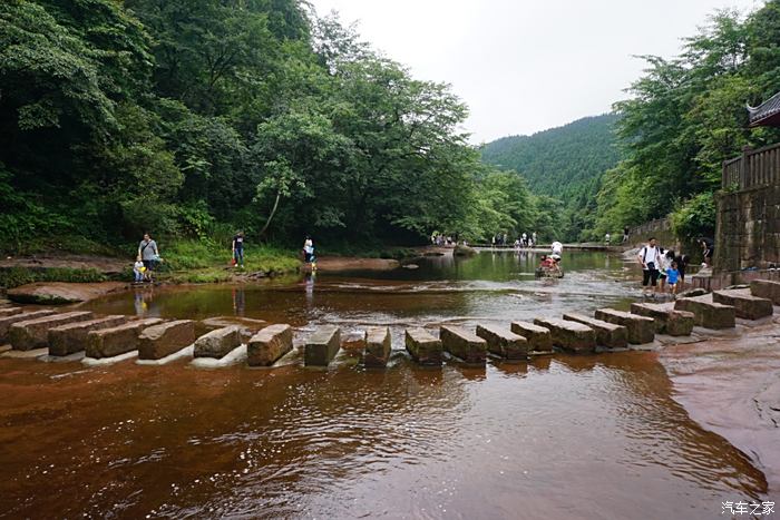 《天台山避暑》