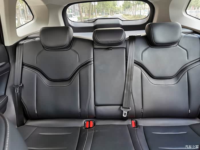 放松心情~第三代哈弗h6总是能让我嘴角上扬!