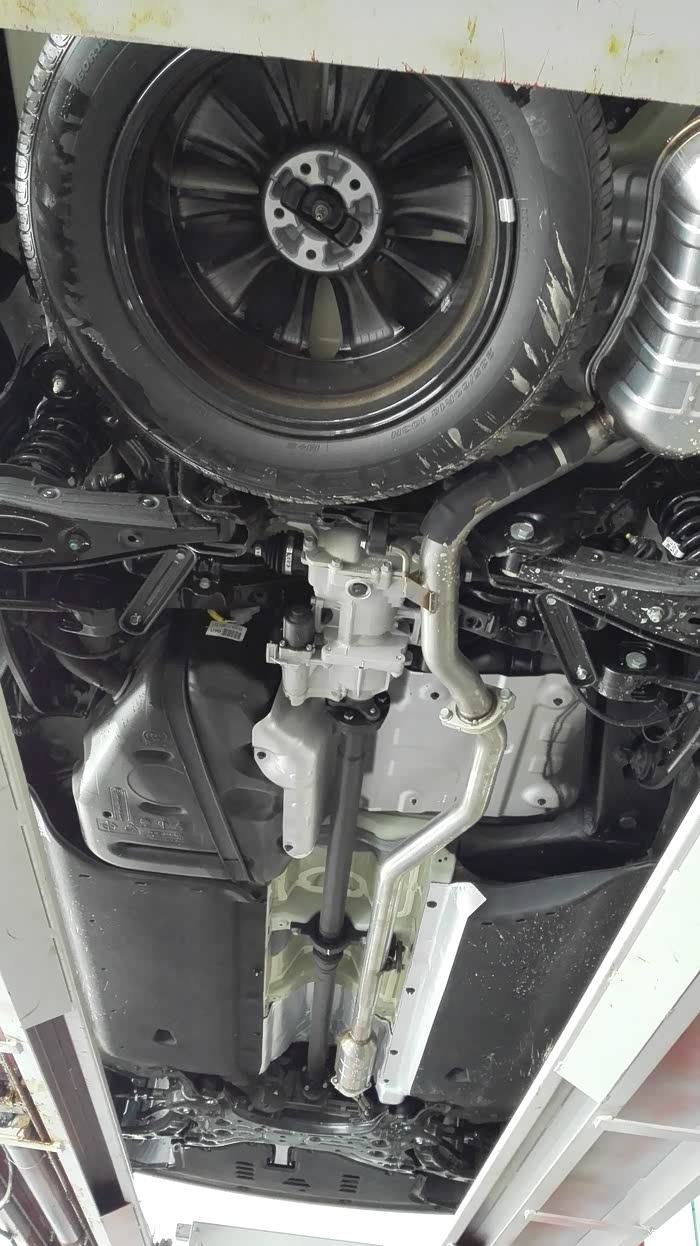 唯兮汽车电子-----——【索兰托l之裙底风光】