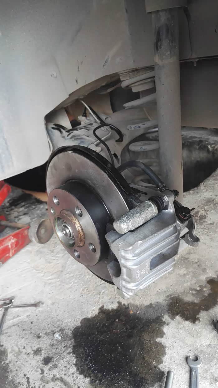 2012款polo后轮鼓刹改碟刹