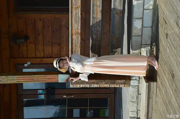 媳妇当车模清新媳妇素颜出镜