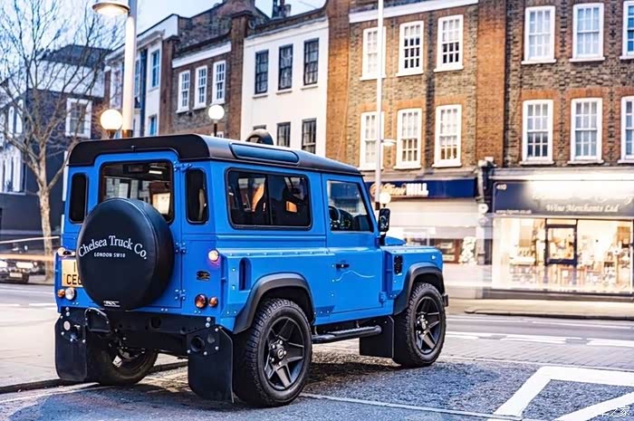 男人的终极狂野越野机器英国凯恩路虎卫士