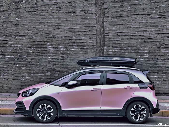 四代飞度潮越max的测包围也很实用,像极了给女司机提供的剐蹭留痕迹而