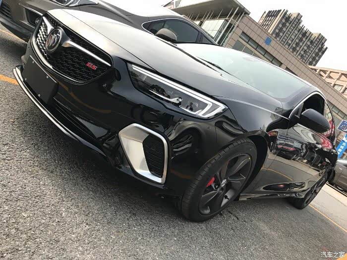 哪位车友提了黑色的君威gs发点实车图啊