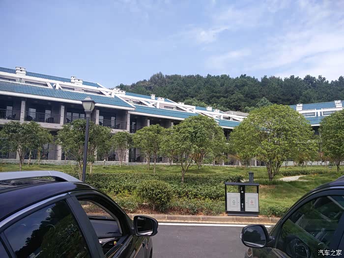 九真山度假村里的酒店,不错吧