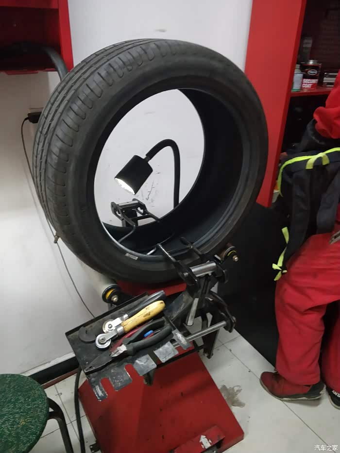 泰克补胎工艺 行车安全马虎不得