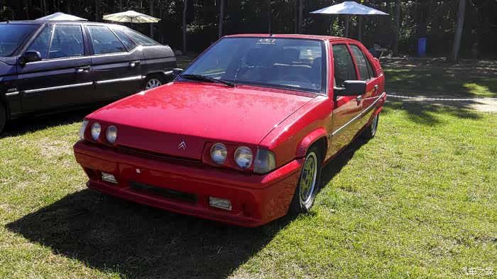 9 69马力 1982年巴黎车展上,刚刚成立的psa汽车集团推出了雪铁龙bx