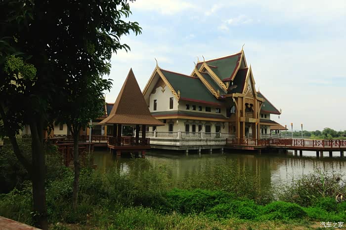 游西安世博园椰风水岸东南亚风情小镇