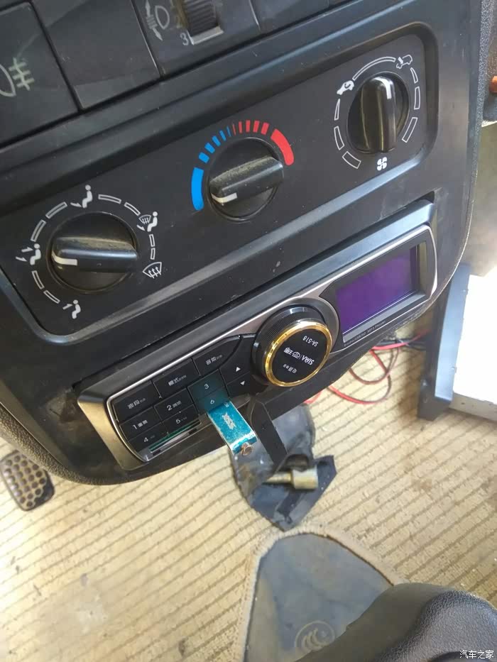 西玛的卡机可以带动四个喇叭吗