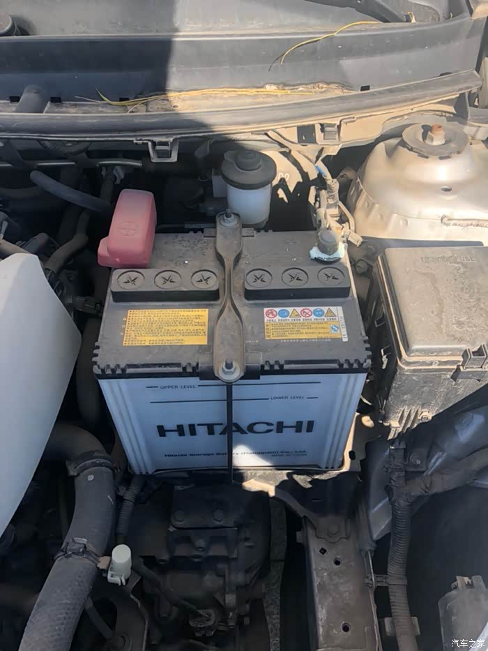 14款15自动威驰电瓶