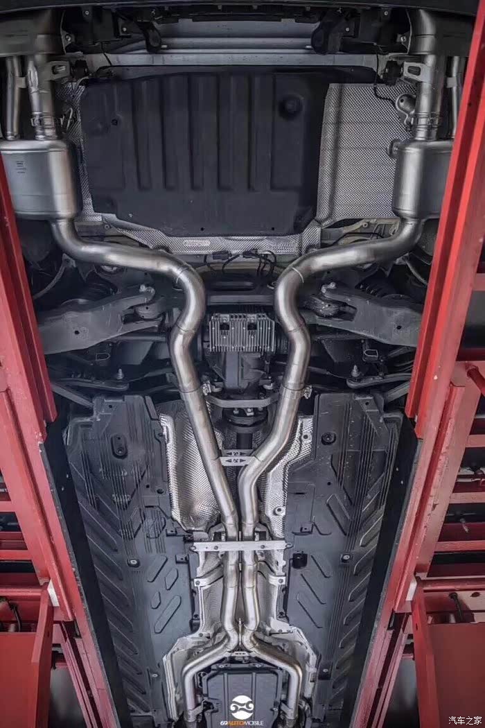 c63 s coupe 改装 akrapovic