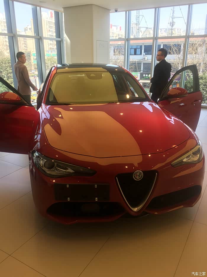 【图】alfa romeo giulia上海意特展车实拍_阿尔法·罗密欧论坛_汽车