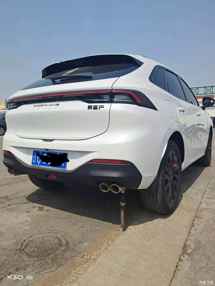 喜欢的国产卡宴 想最近买车的朋友们多看看国产车吧不比合资差 当时真