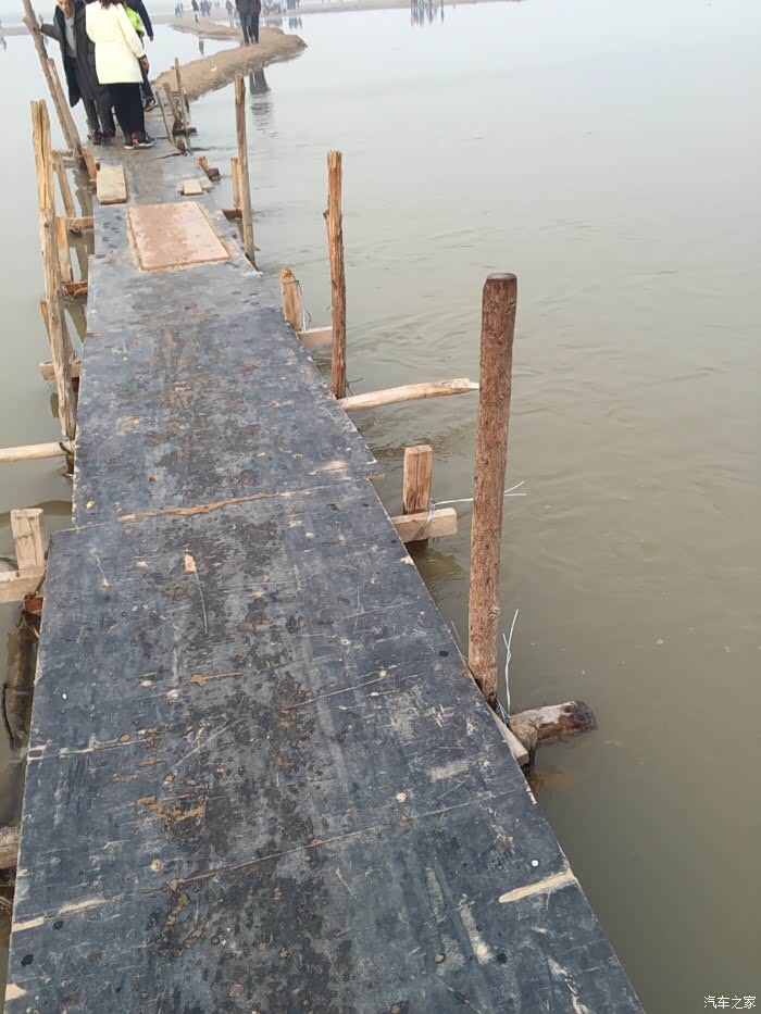 简易小浮桥,穿越黄河,有点吓人