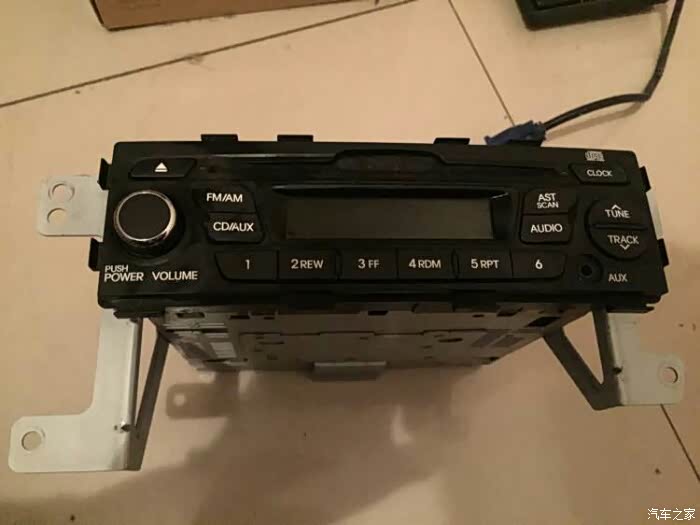 跪求一个五菱宏光s标准版cd机