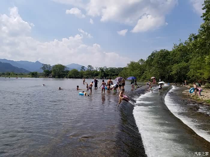 与途胜l的中庸莲花岛烧烤之行