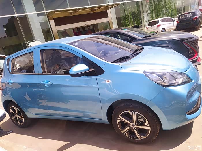 终于提蓝色奔奔了