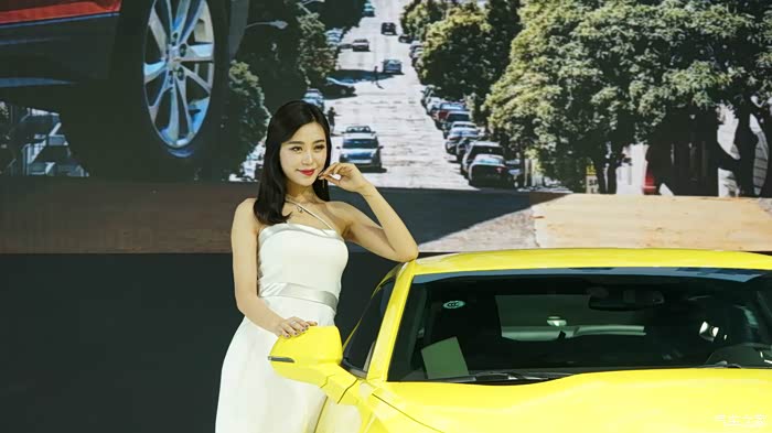领克01探究竟武汉10月车展看领克01有美女车模高清大图福利
