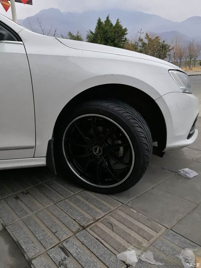 15款速腾16换18寸轮毂