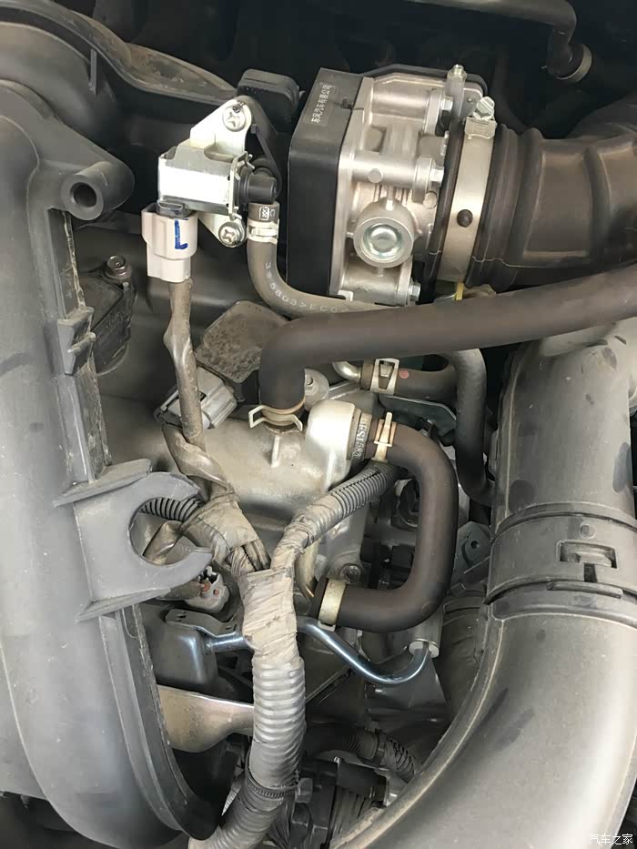 轩逸经典求助哪个是发动机进油管道求指点谢谢大家了
