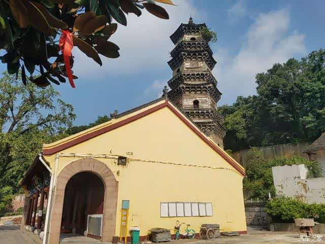 荣威rx5max自驾出行去欣赏赭塔风景
