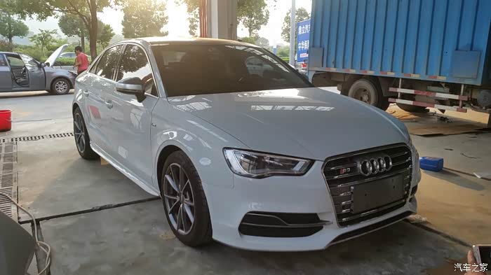 1612 | 回复: 51 奥迪a3论坛 有没有国产40 三厢改进口40 sline套件的