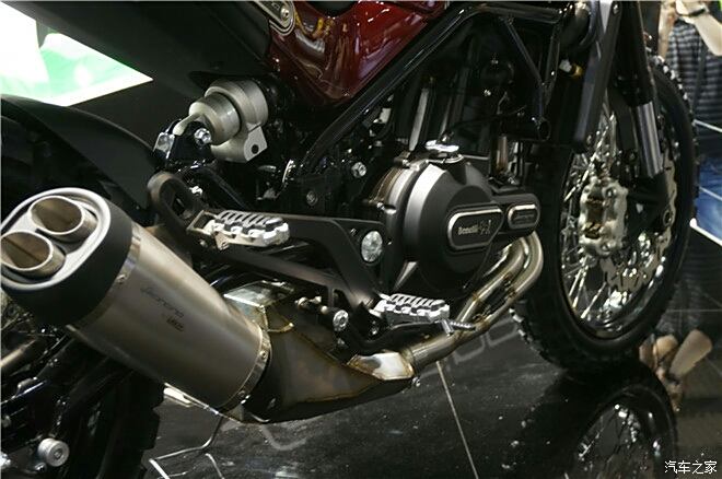 贝纳利750拉力摩托车图片