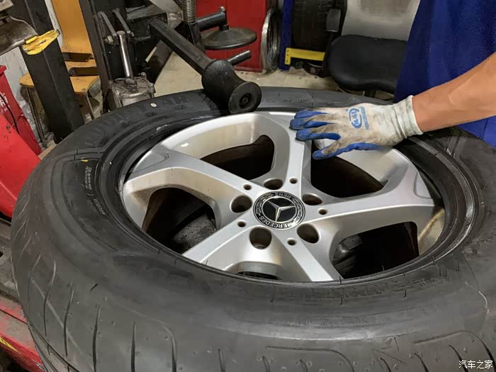 给爱车换胎,这次试试固特异f1轮胎