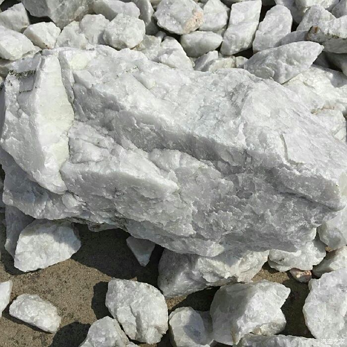 乌拉特中旗大力硅石矿图片