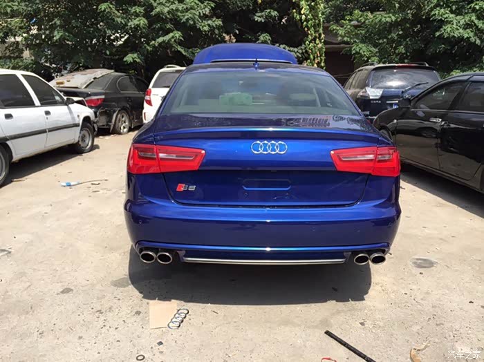 全新奥迪rs6前杠换原车前杠1215款