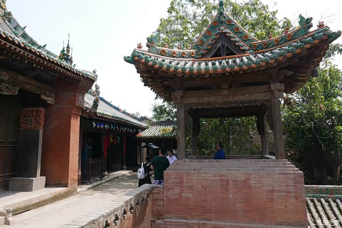 晋界61jeep车友会游览三贤故里介休城