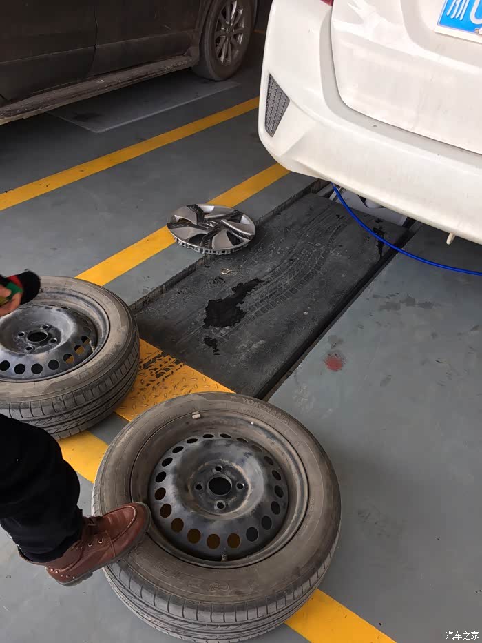 新年换新鞋啦,附飞度更换轮胎尺寸对比表,还有diy气泵装备哈